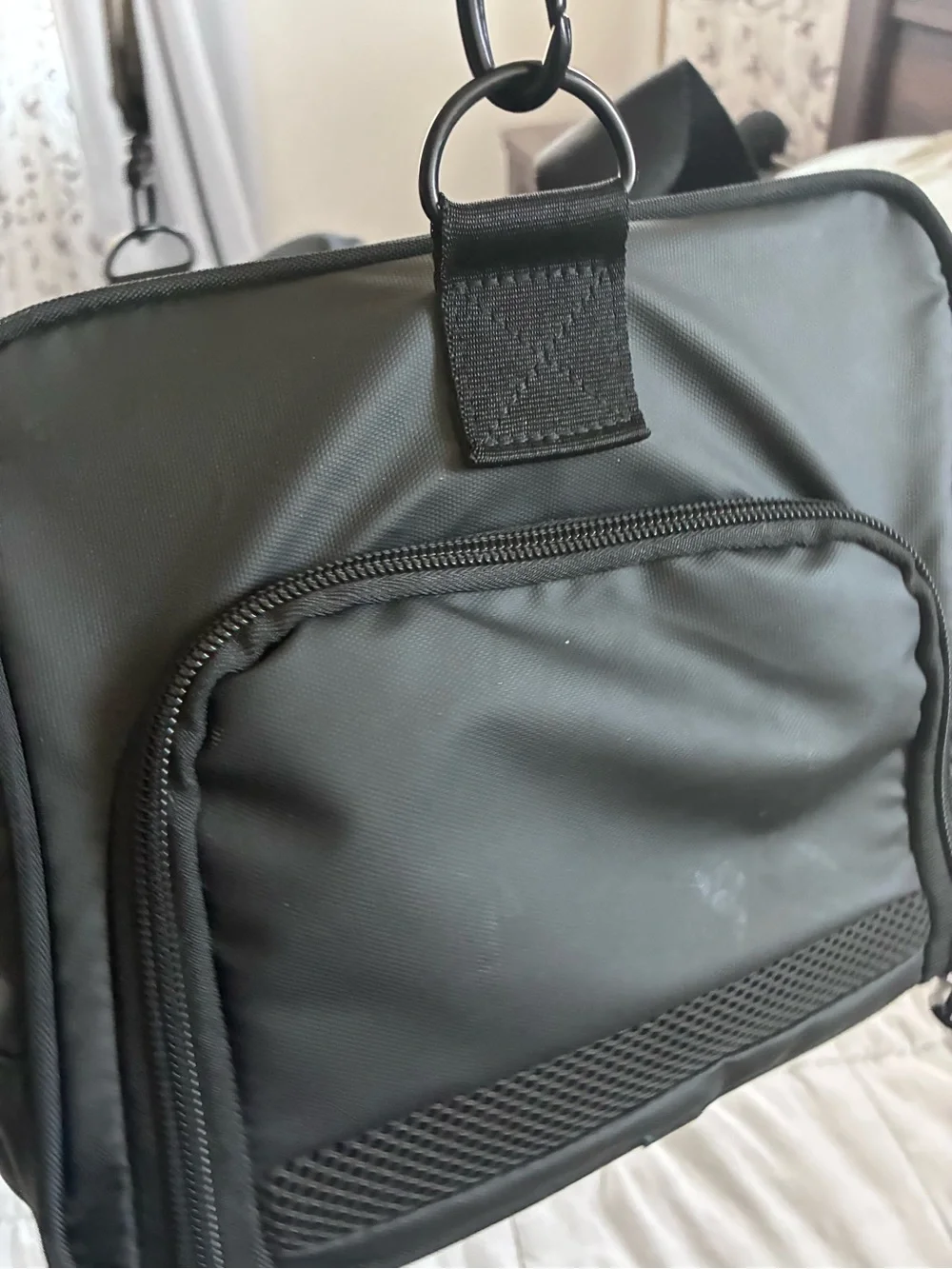 VOORAY boost Black Travel Duffel Bag  Removable Shoulder Strap shoe gym zipper